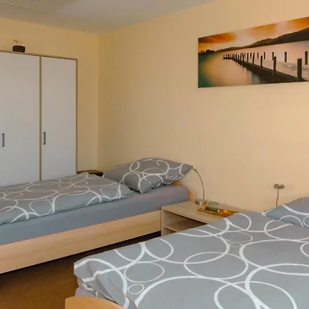 Main Gaestehaus Sommerzimmer Apartmán